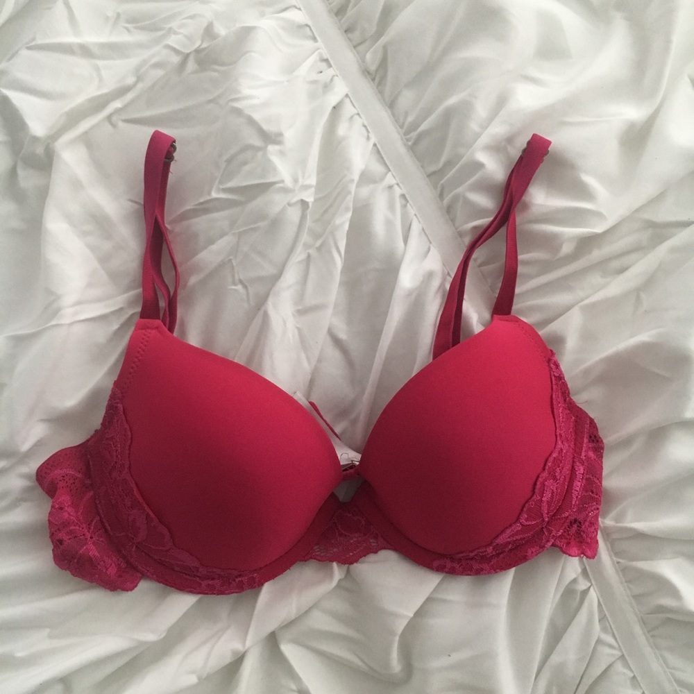 Fushia Red Lace Push-Up Bra 32B